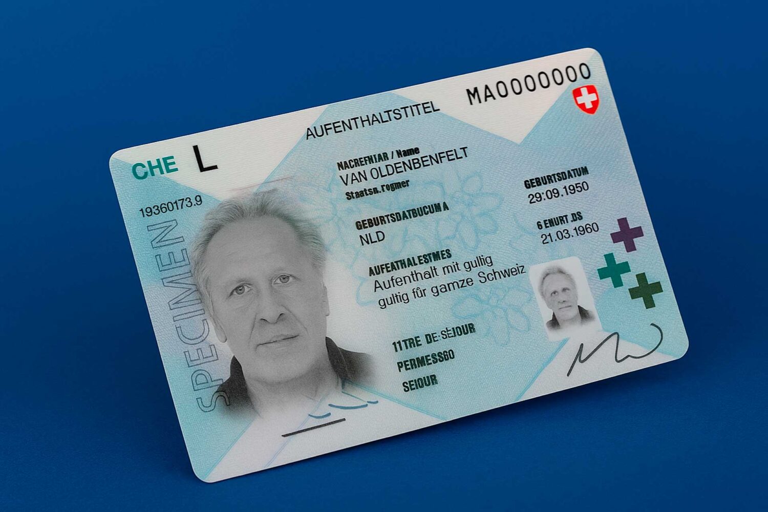 A Swiss residence permit card